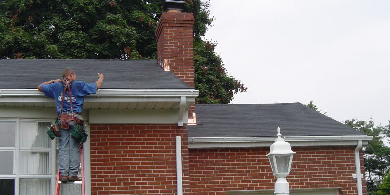 Gutter Repair 101: First Signs to Look For